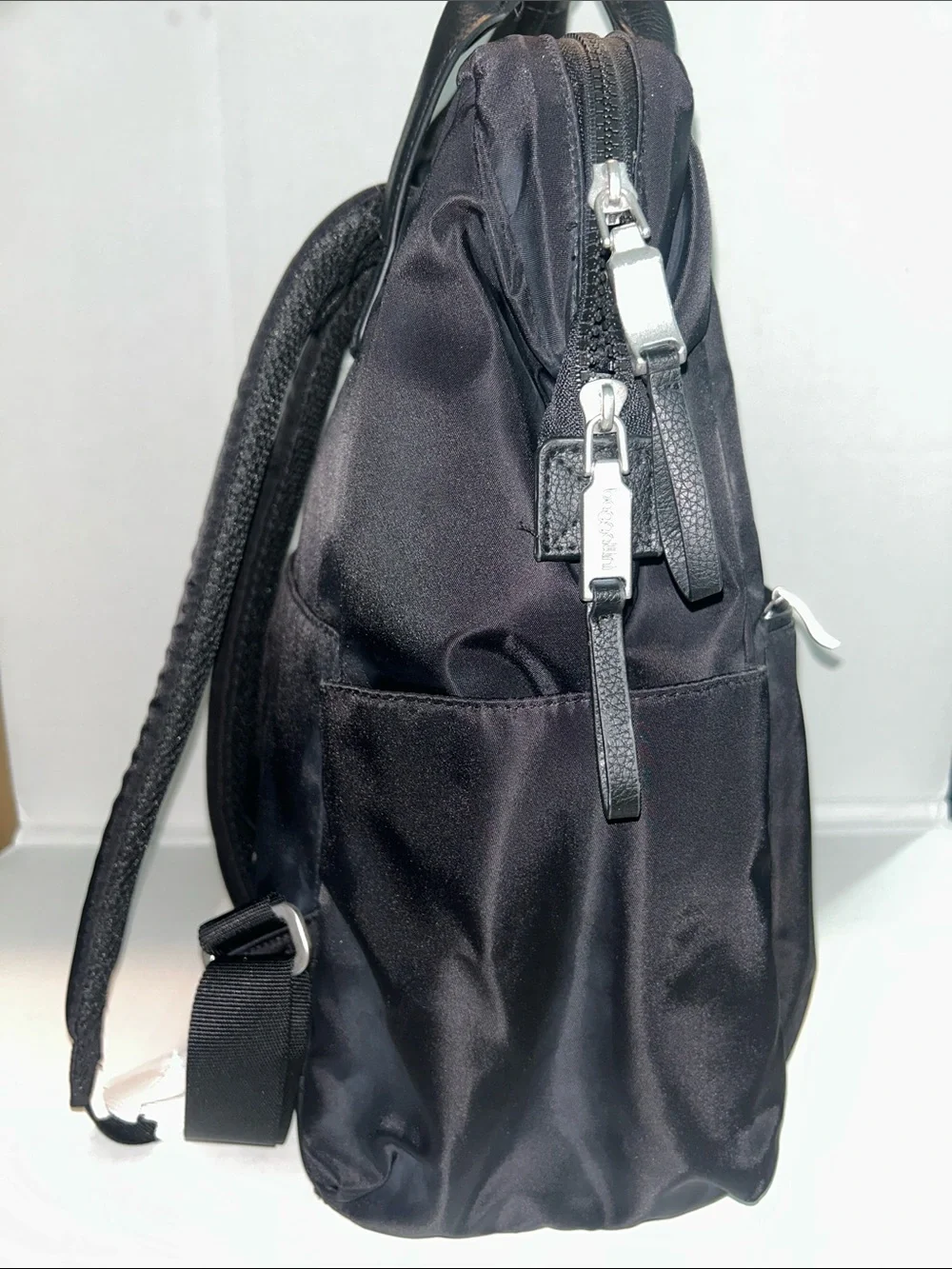 Baggallini black Soho laptop backpack bag NEW